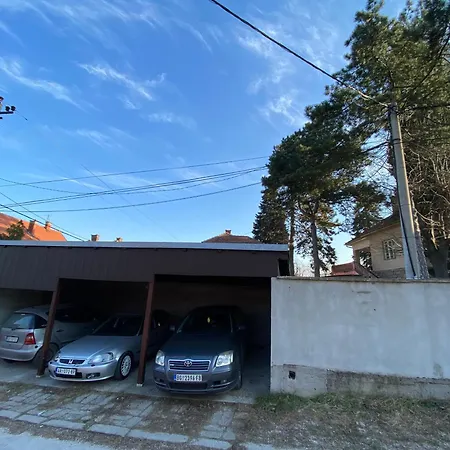 Bukuljska Svezina 1 Апартаменты *